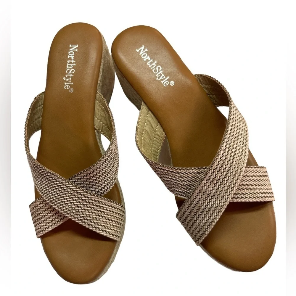 NorthStyle Wedge Block 2” Wedge Espadrille Peach/Shimmer Gold Stitching Size 39